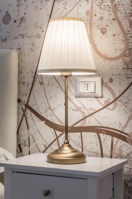 Sotto Le Due Torri 5* Leilighet Bologna Eksteriør bilde