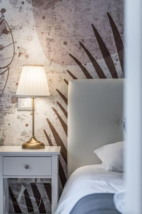 Sotto Le Due Torri 5* Leilighet Bologna Eksteriør bilde